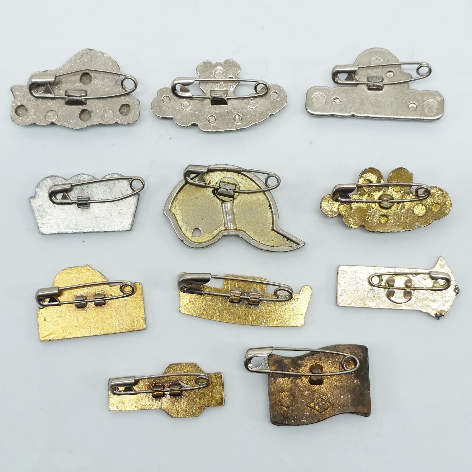 昭和レトロ球団バッジ ジャイアンツ 昭和レトロバッジ 読売