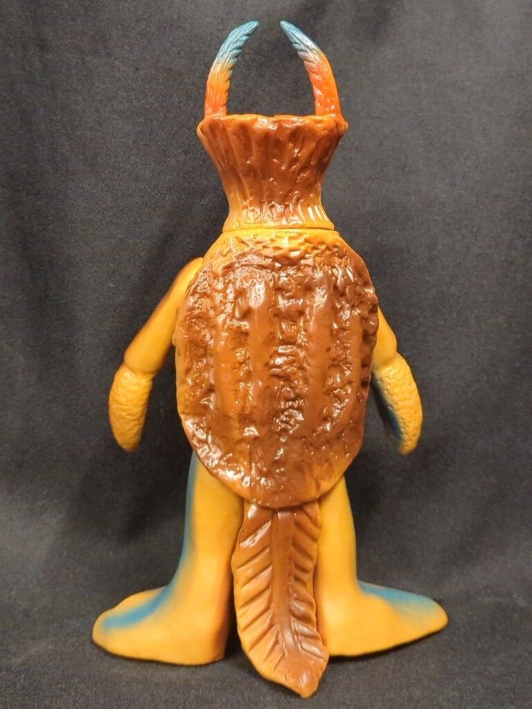 マルサン マルサンのウルトラ怪獣シリーズ トルトス海人 黄土色成型 青塗装 復刻版