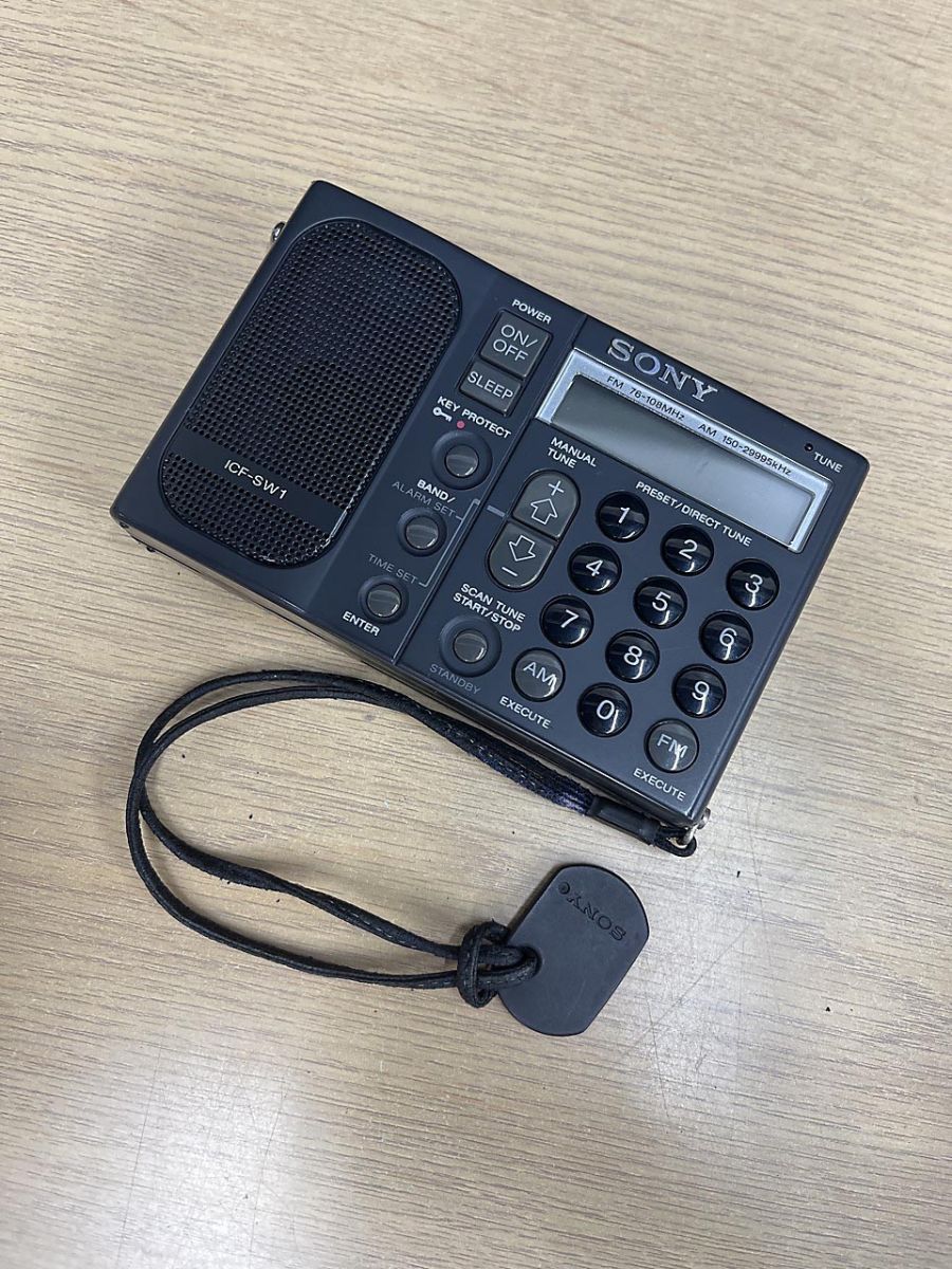 ジャンク品】 SONY ソニー ポータブルラジオ(FM STEREO/LW/MW/SW