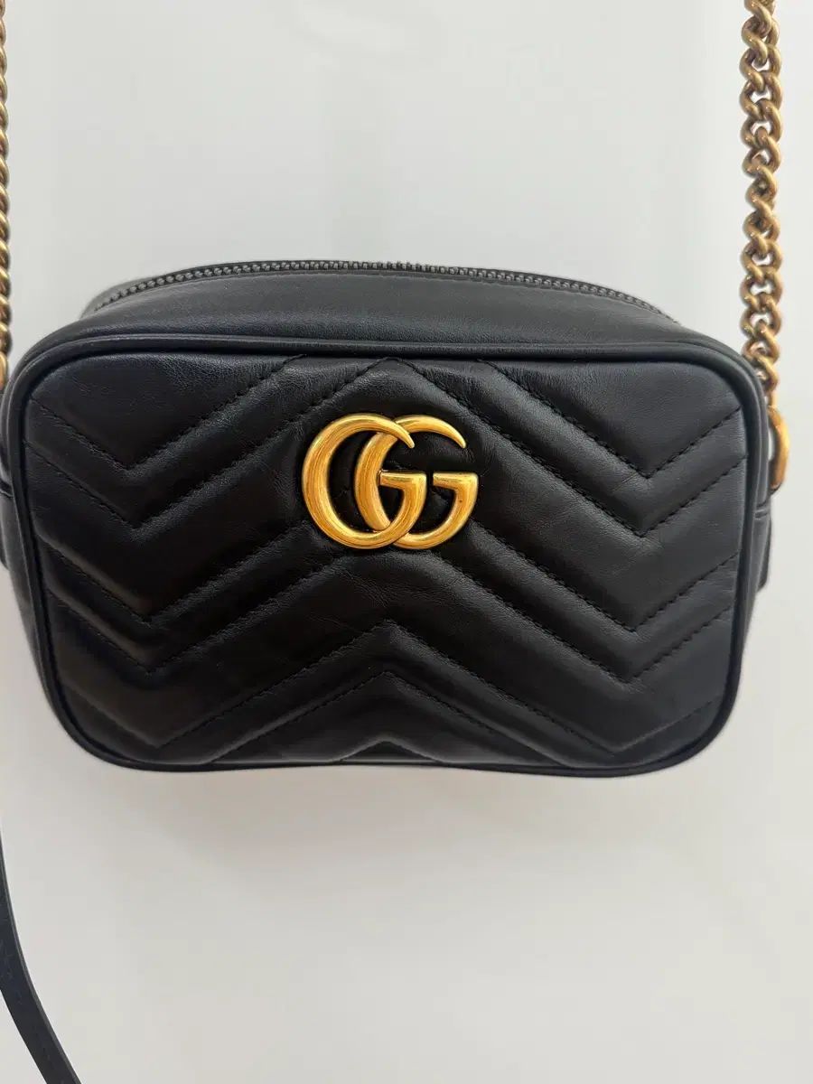 グッチ マーモント マトラッセ ミニクロスバッグ