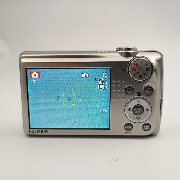 FUJIFILM FINEPIX F70EXR シルバー コンパクトデジタルカメラ - メルカリ