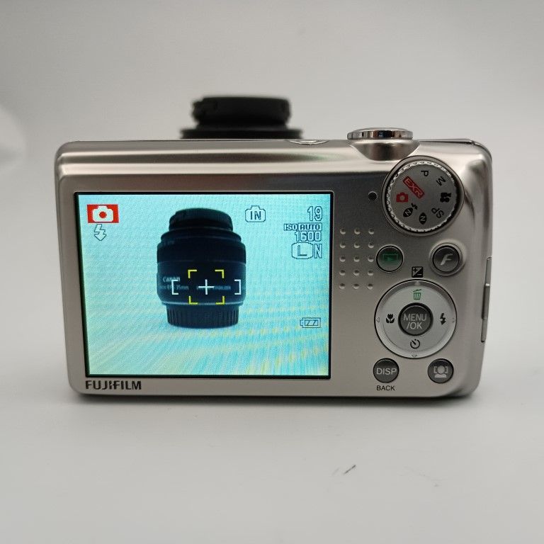 FUJIFILM FINEPIX F70EXR シルバー コンパクトデジタルカメラ - メルカリ