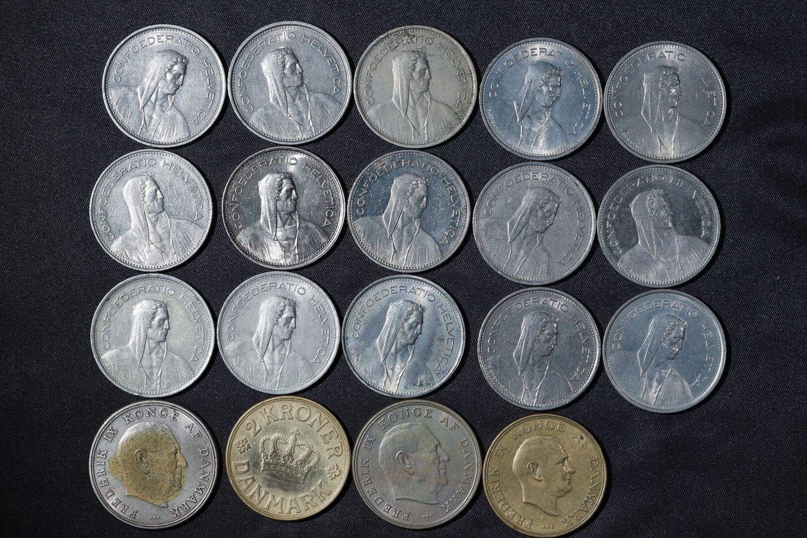 Lot of World Coins 世界のコイン 19枚組 硬貨 古銭 コイン 記念貨幣