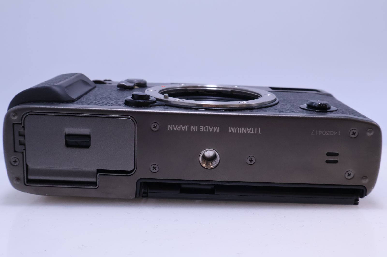 ブラック 防塵防滴耐低温