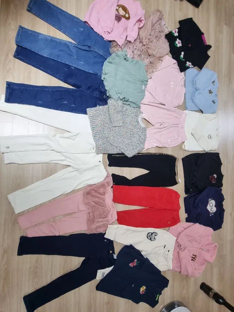 女の子 フレンチキャット ティファニー MLBなど 全ブランド