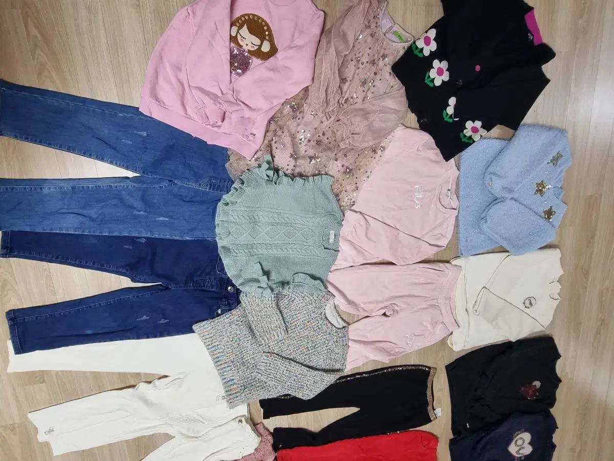 女の子 フレンチキャット ティファニー MLBなど 全ブランド