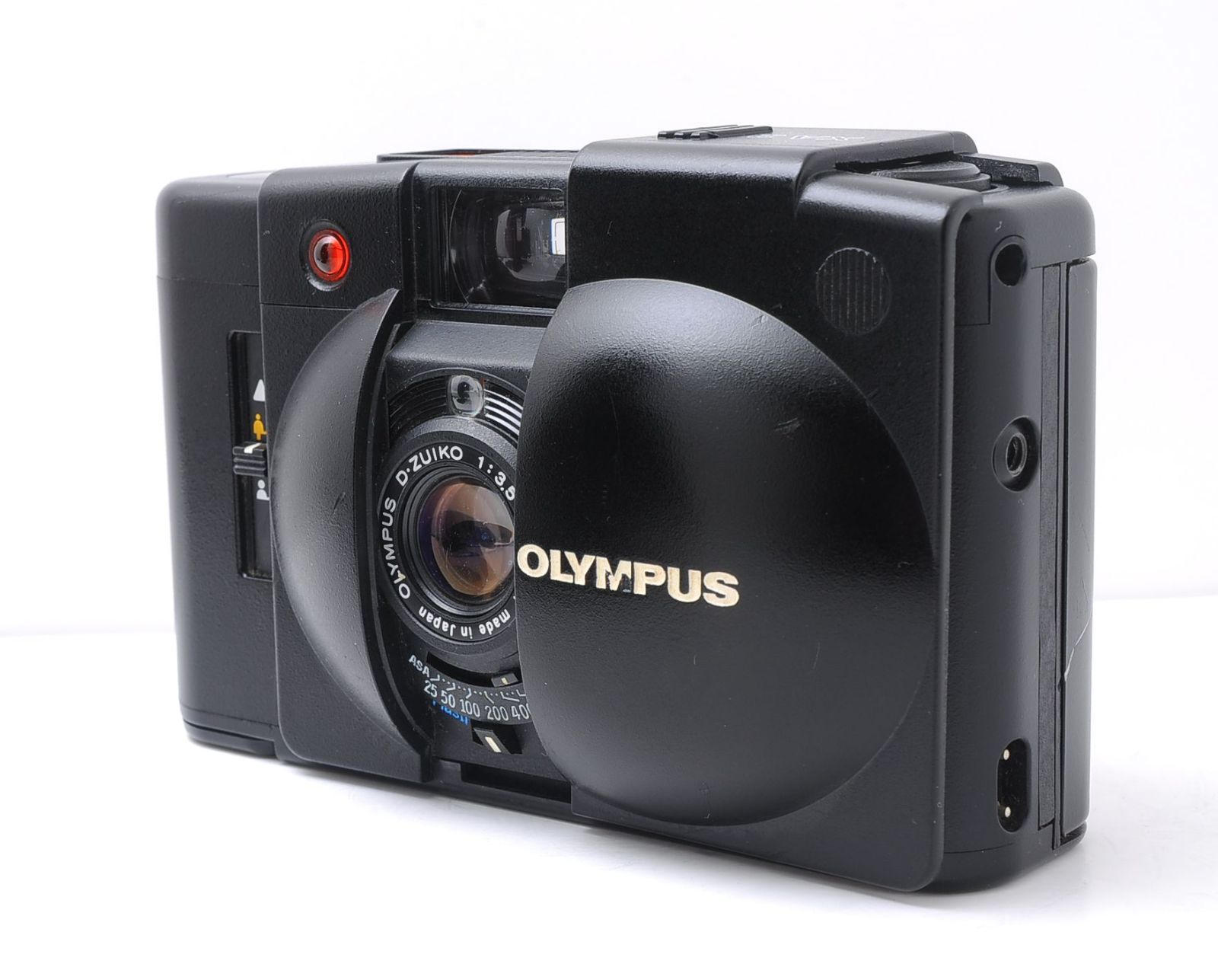 OLYMPUS XA 2 コンパクトフィルムカメラ オリンパス 軽くて持ち歩きやすい名機 日常スナップにぴったりの一台です