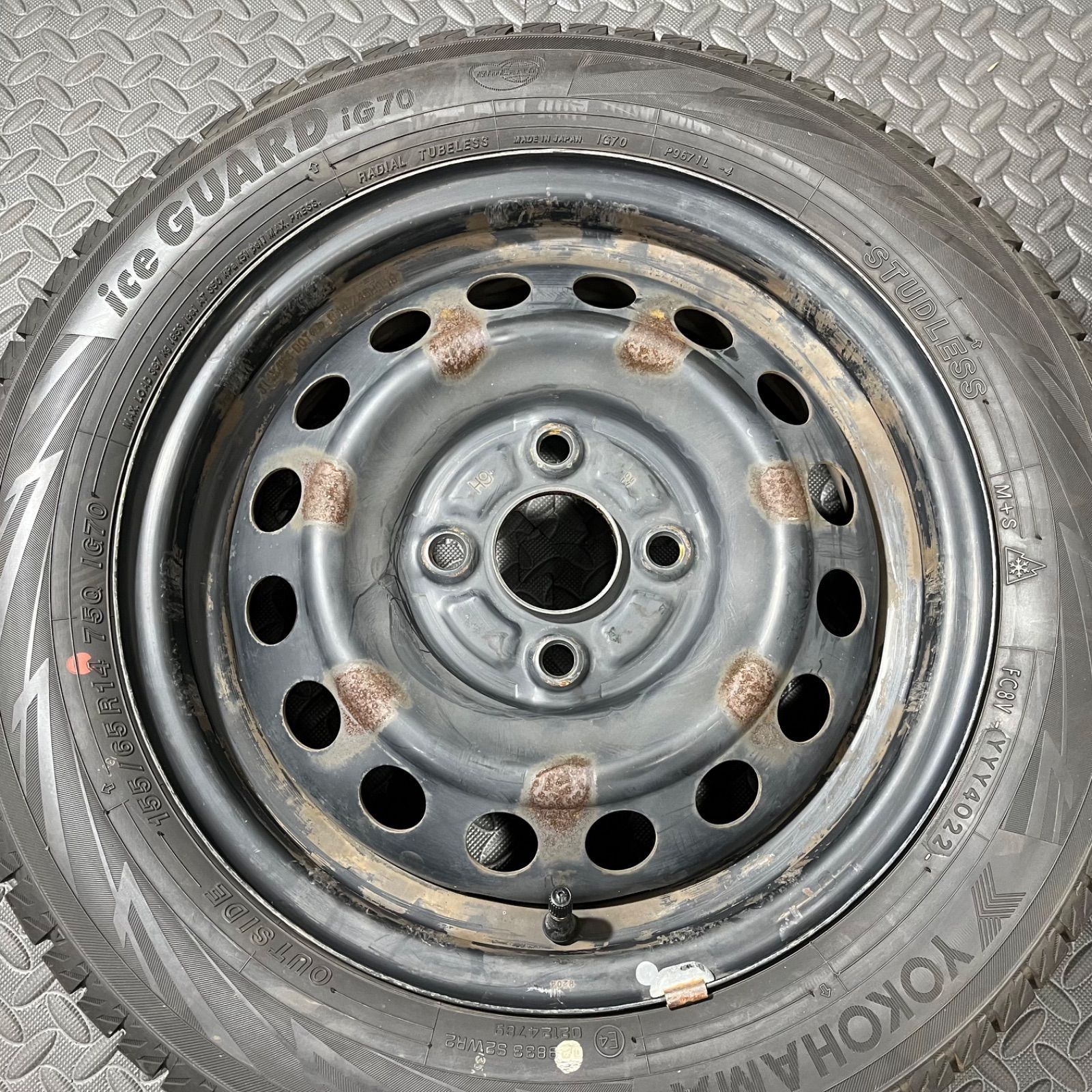 22年製 155 65 R 14 ヨコハマ アイスガード IG 70 日産 デイズ デイズルークス ekスペース スタッドレスタイヤ 冬タイヤ 1256 E