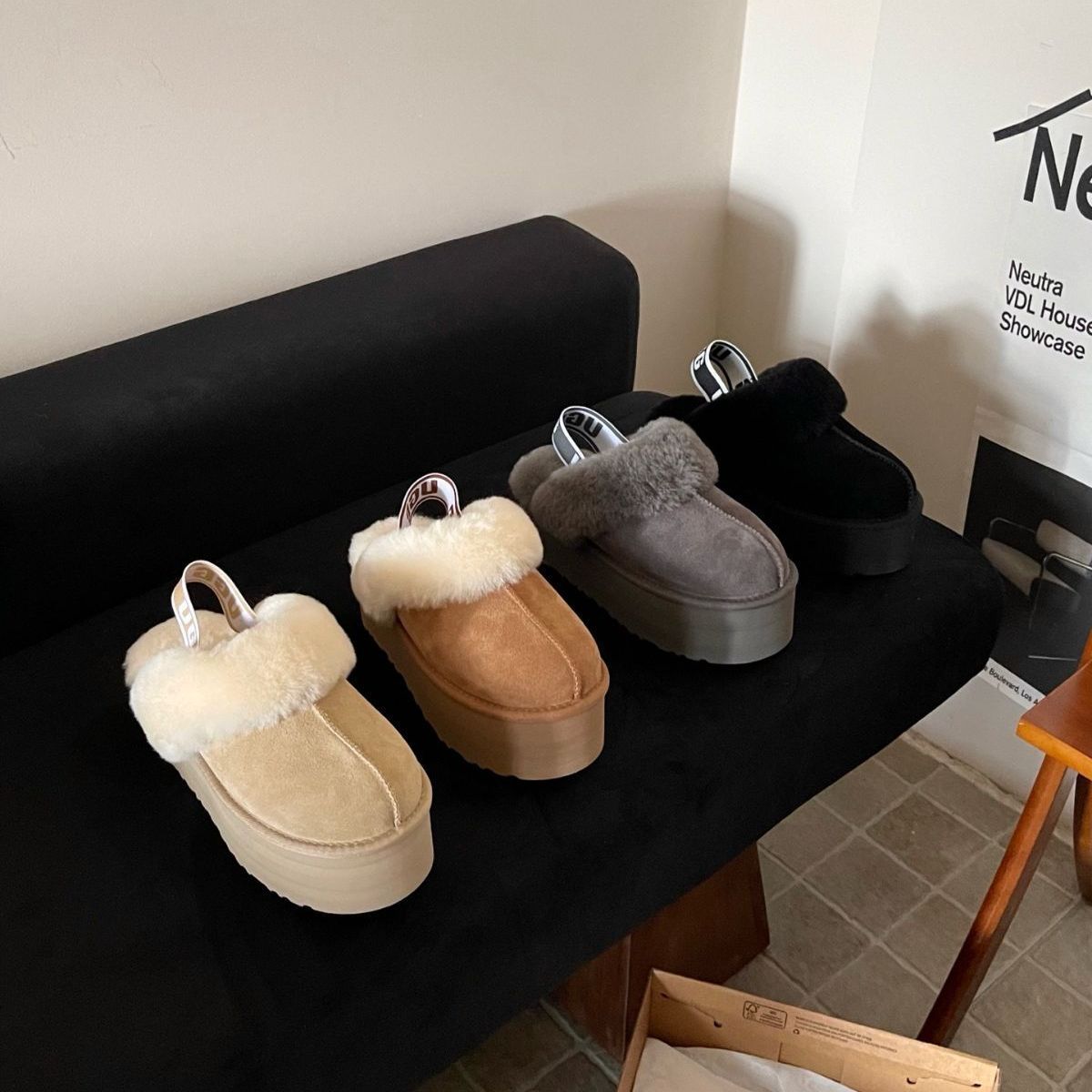 UGG アグ FUNKETTE プラットフォーム 厚底サンダル