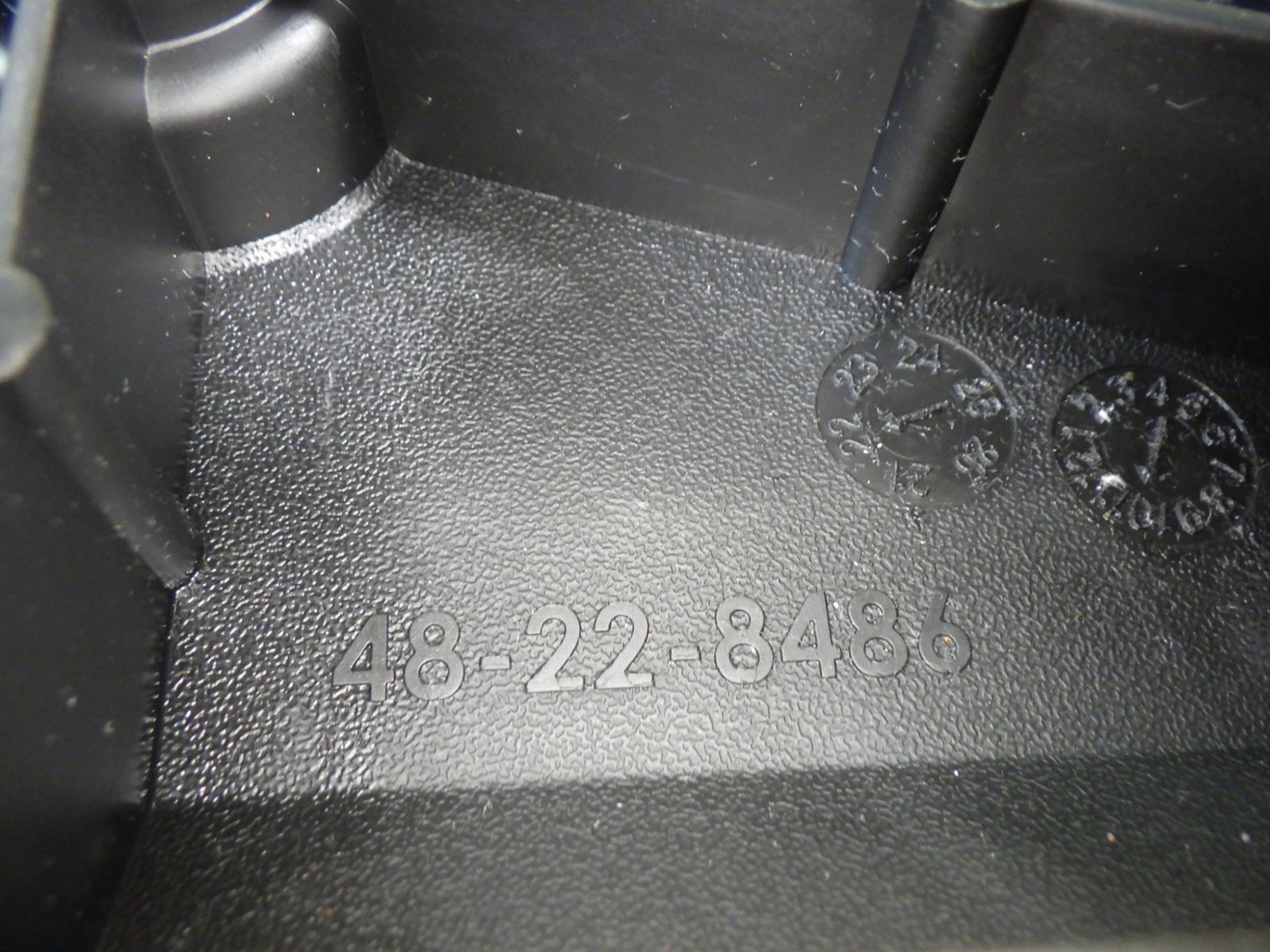  パックアウトシリーズのツールボックスを整理して収納 固定に Milwaukee ミルウォーキー PACKOUT ウォールマウンティングプレート S 48-22-8486 品 その他 金物 部品