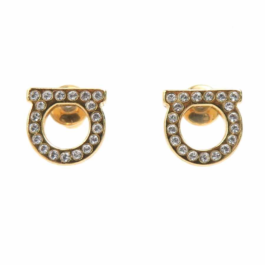 サルヴァトーレフェラガモ ピアス ガンチーニ 美品 FERRAGAMO（フェラガモ） サルヴァトーレ Salvatore Ferragamo ピアス