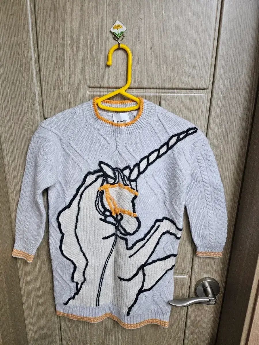 バーバリー キッズ ニット ONE PIECE 8 y サイズ