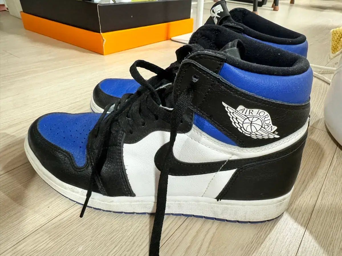 ナイキ エア ジョーダン1 ロイヤルブルー ブラック|白 285