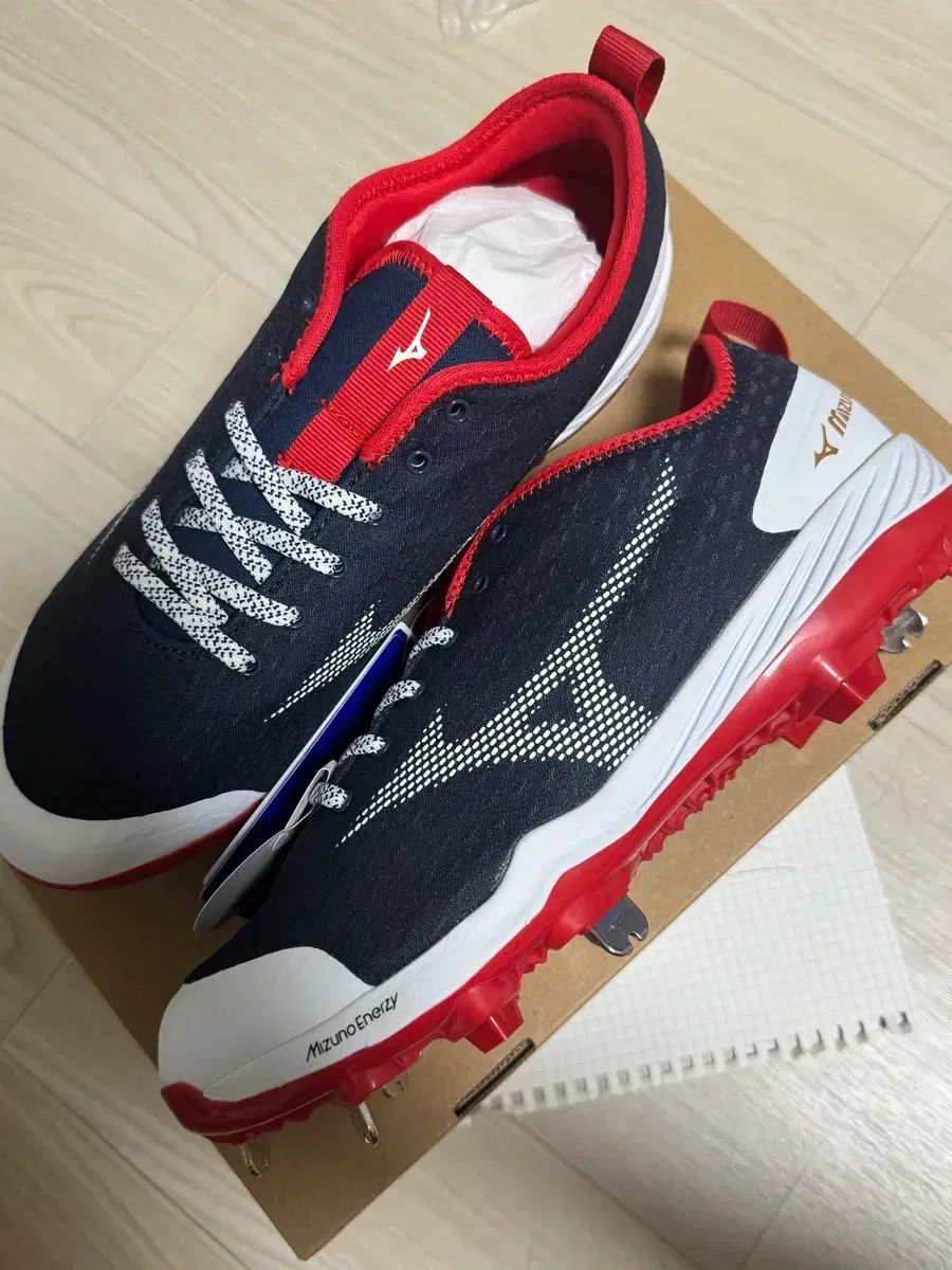 ミズノ スパイク ドミナント4