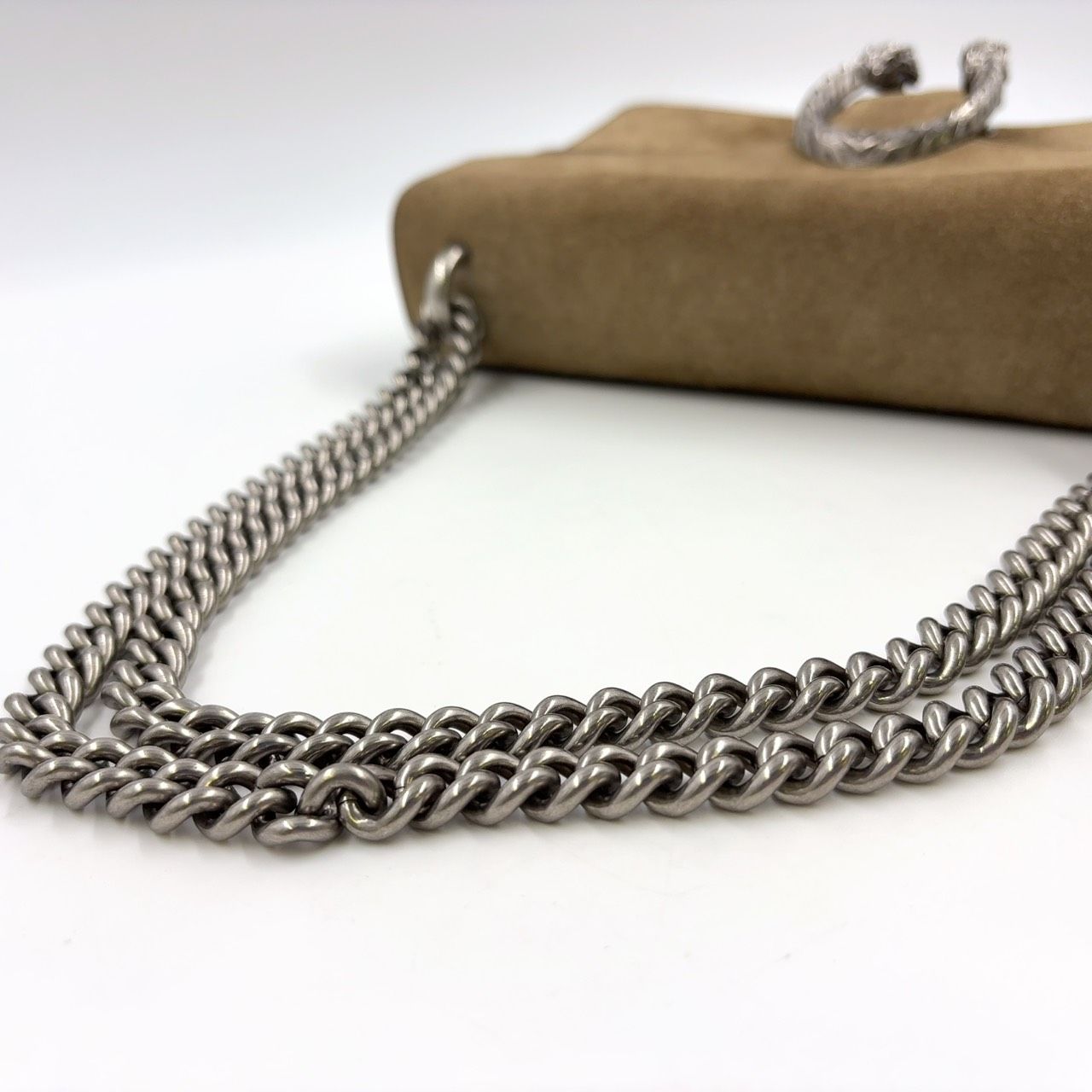 【美品】【〜9.2までの限定値下げ中】 GUCCI ベージュ ショルダーバッグ GUCCI ベージュ ショルダーバッグ