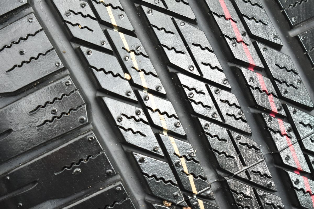 新車外し品 ダンロップ