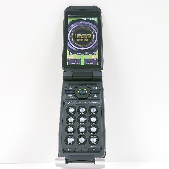 G zOne TYPE-XX KYY 31 au リキッドグリーン 本体 c 15710