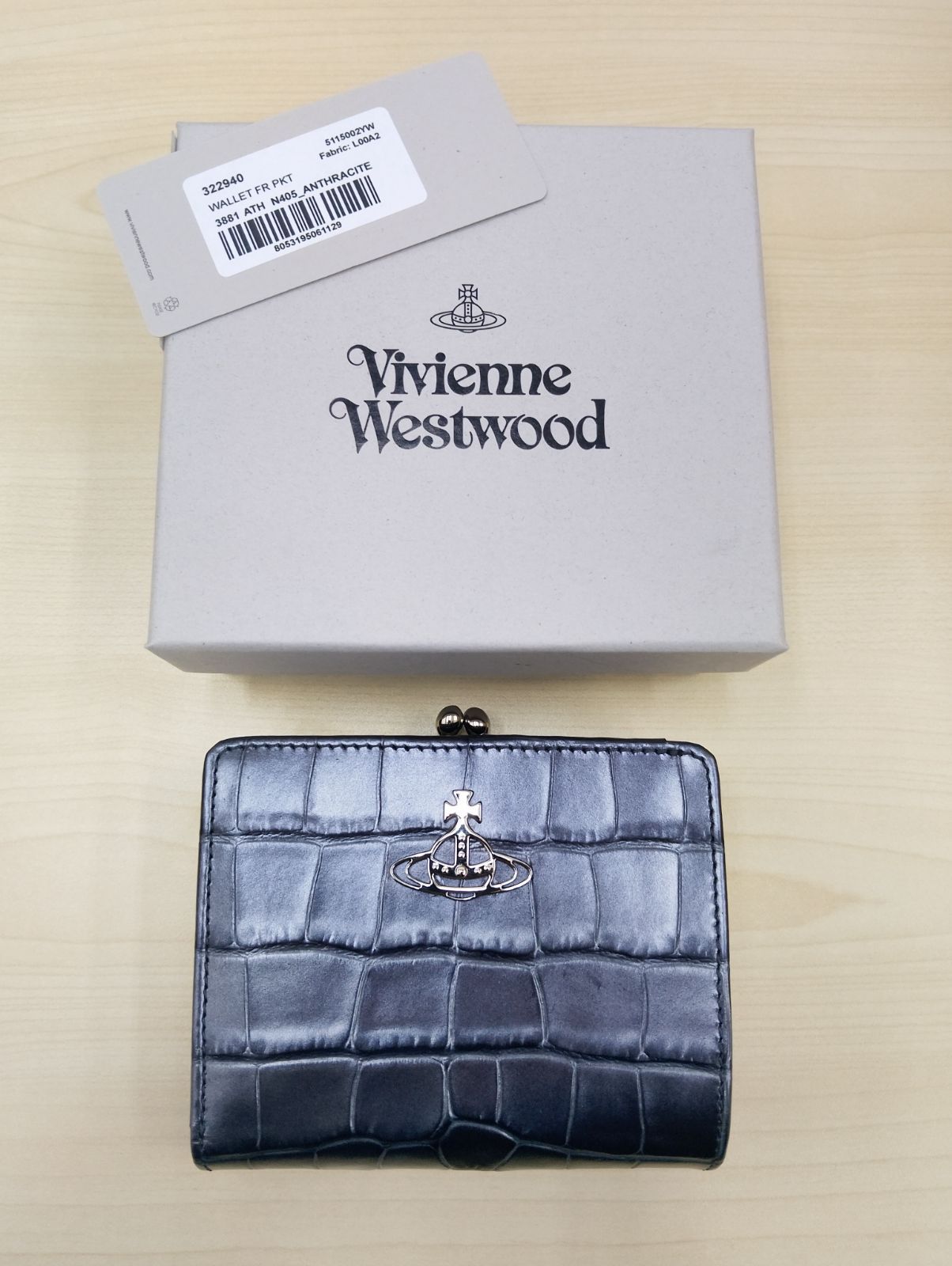 12/14 24時まで【新品同様】ヴィヴィアン ウエストウッド L00A2 がま口