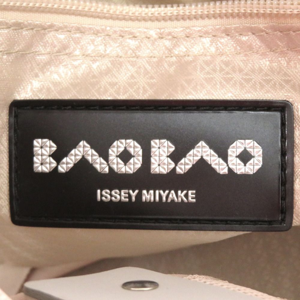 未使用 イッセイミヤケ BAOBAO バオバオ CARAT カラット BB51AG611