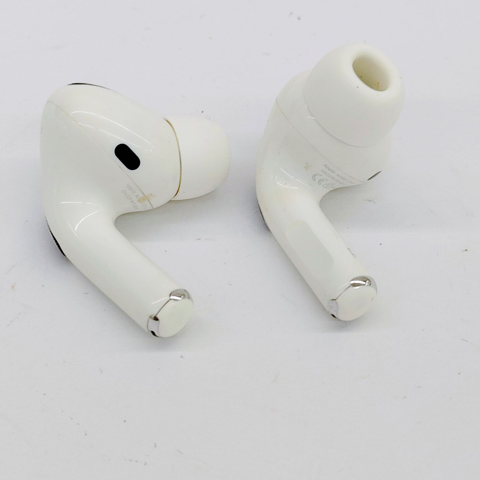 AirPods Pro（エアーポッズ プロ）第一世代 イヤホン＋充電ケース