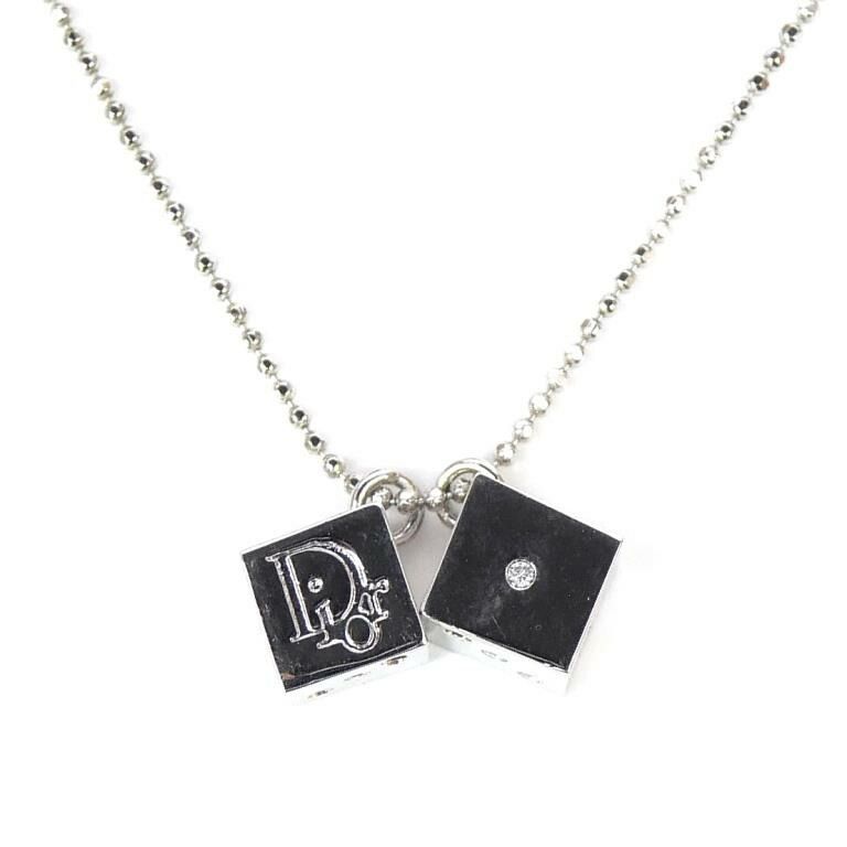 Dior（ディオール）ダイスモチーフ ネックレス　サイコロ C・ディオール Christian Dior ペンダントネックレス ダイス サイコロ