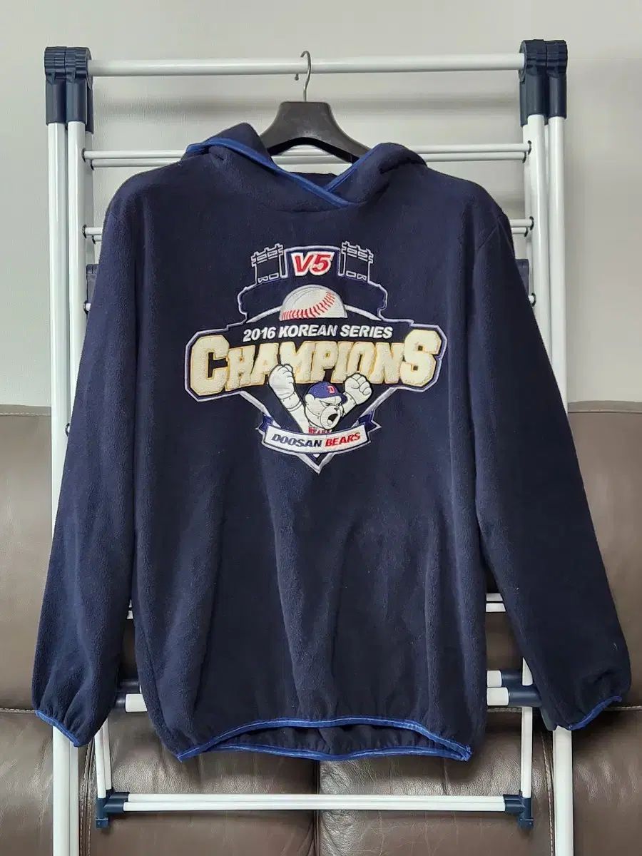 90号 斗山ベアーズ フードTシャツ