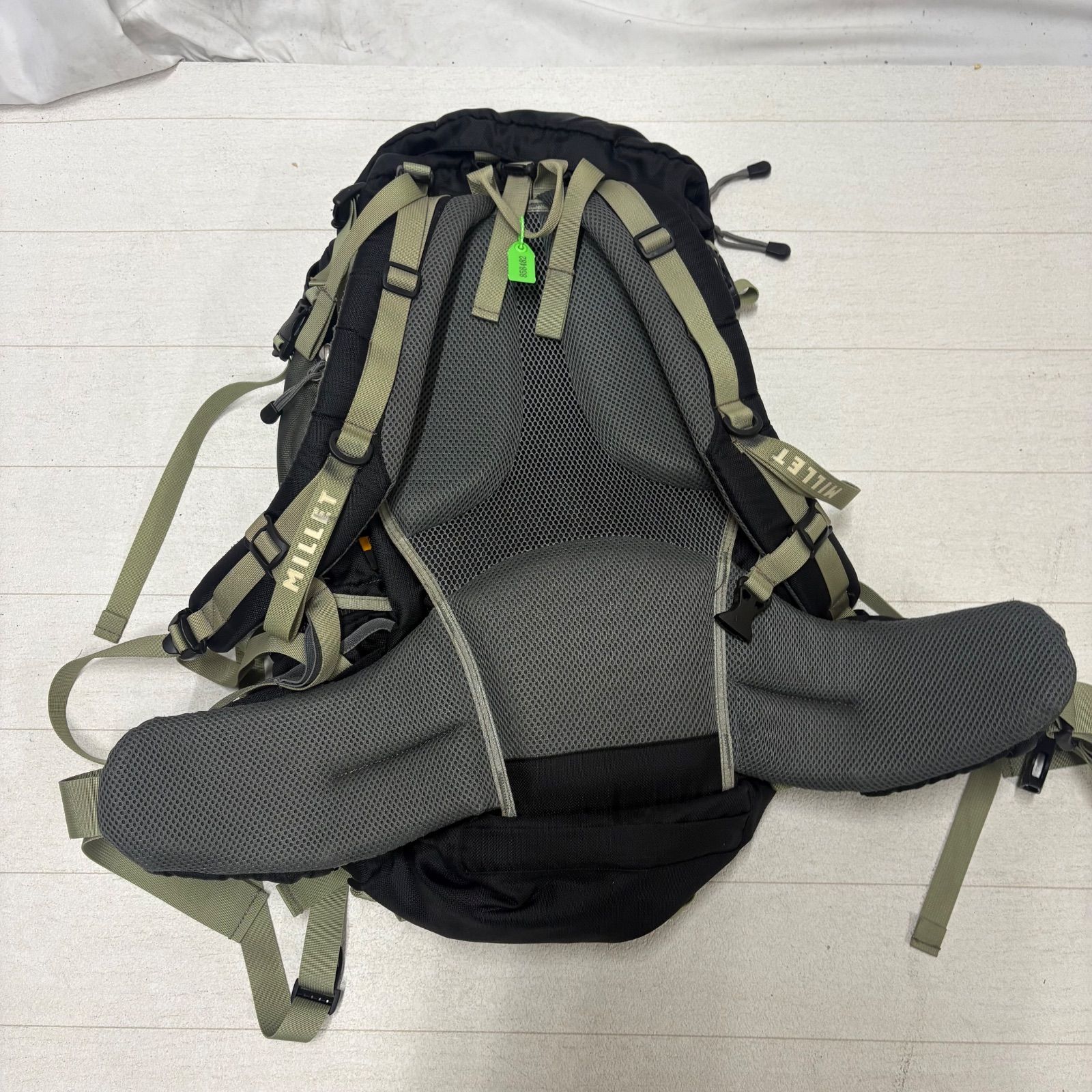 MILLET ミレー サースフェー40 M バックパック グリーン 登山 リュック 大容量 40 L 防水カバー付き ハイキング トレッキング 山岳 アウトドア メンズ レディース 収納力抜群 快適 背面通気