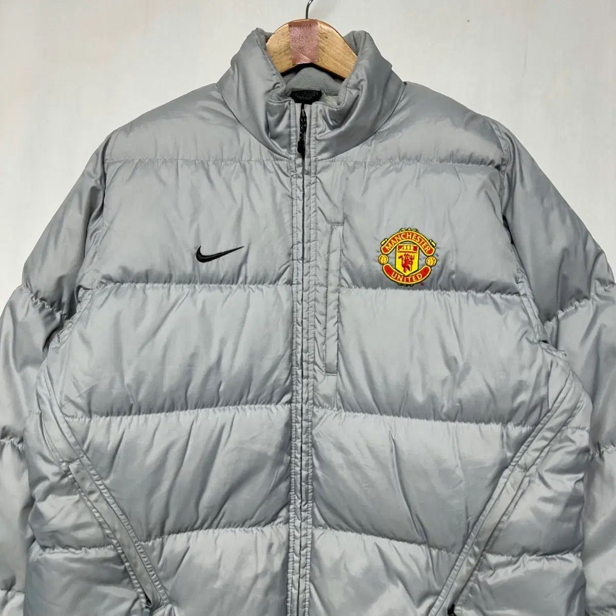 ナイキ マンチェスターユナイテッドダウン NIKE ナイキ ダウン