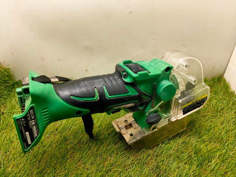 日立工機 14.4 V 18 コードレスナイフカッター 充電式 蓄電池 充電器 NN 本体のみ