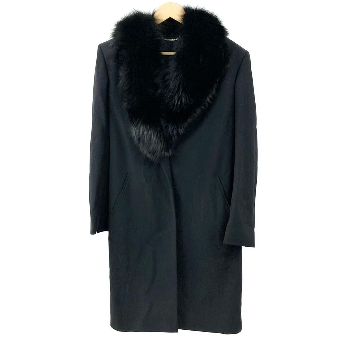 sh1952 GUCCI グッチ　黒いダブルブレストロングコート　ファー付き GUCCI(グッチ) コート サイズ42 M レディース美品 - 黒 長袖/肩パッド