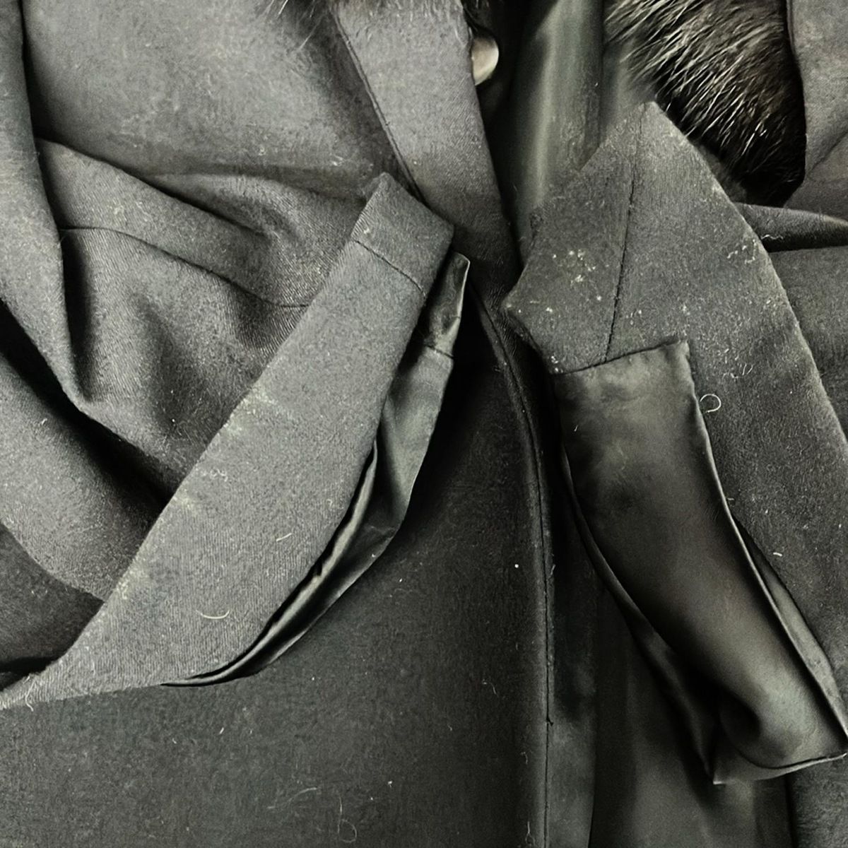 GUCCI(グッチ) コート サイズ42 M レディース美品 - 黒 長袖/肩パッド