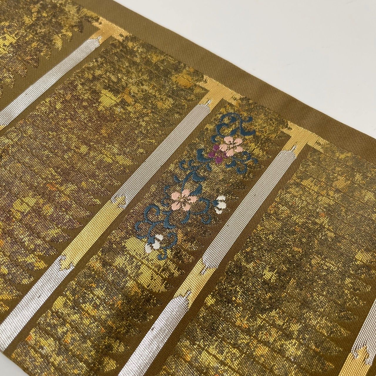 名古屋帯 丸に鳳凰に花 唐織 引箔 九寸 正絹 MA-1635 - メルカリ