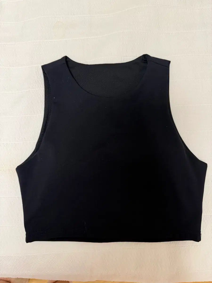 100%新品，定番人気 1回着用 ダンプ ソフト テン(TEN) ション(SHEON) クロップド トップス ブラック ヨガウェア