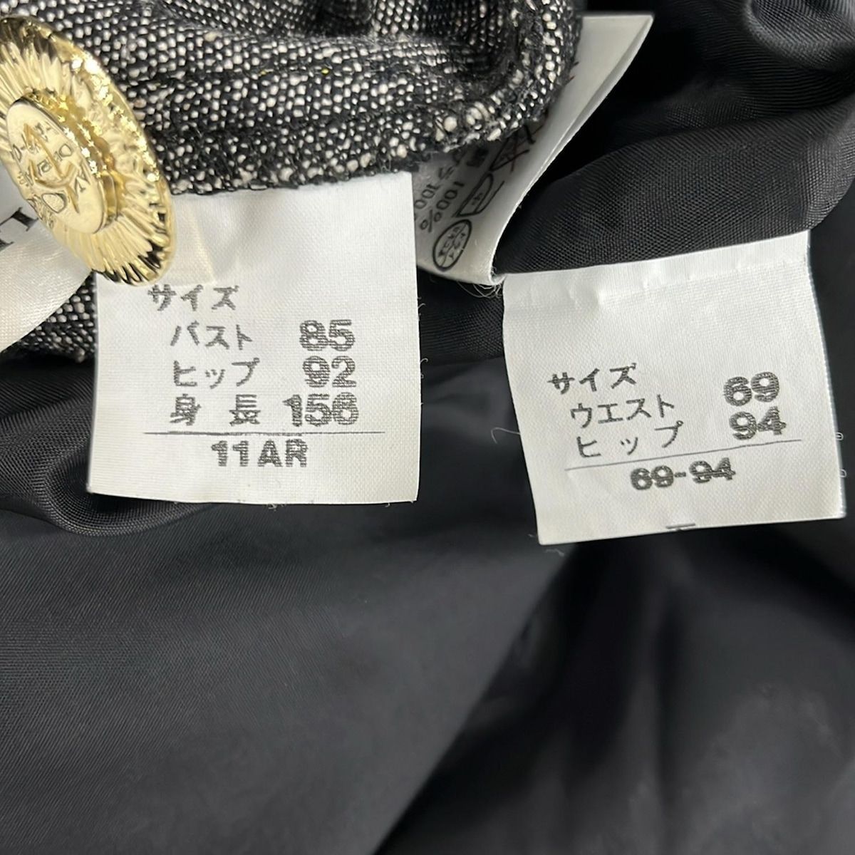 LEONARD(レオナール) スカートスーツ レディース - 黒×ゴールド - メルカリ