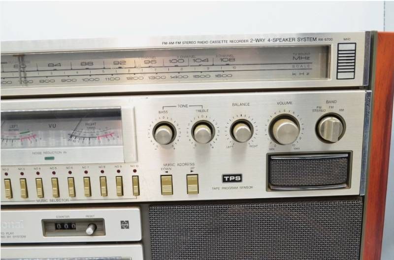 送料無料】ナショナル National RX-5700 ラジカセ 2WAY4スピーカー TPS
