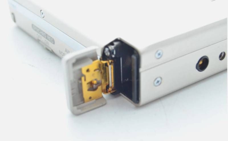 ソニー SONY MZ R 55 ポータブルMDレコーダー MD録音再生 デジタルMEGABASS