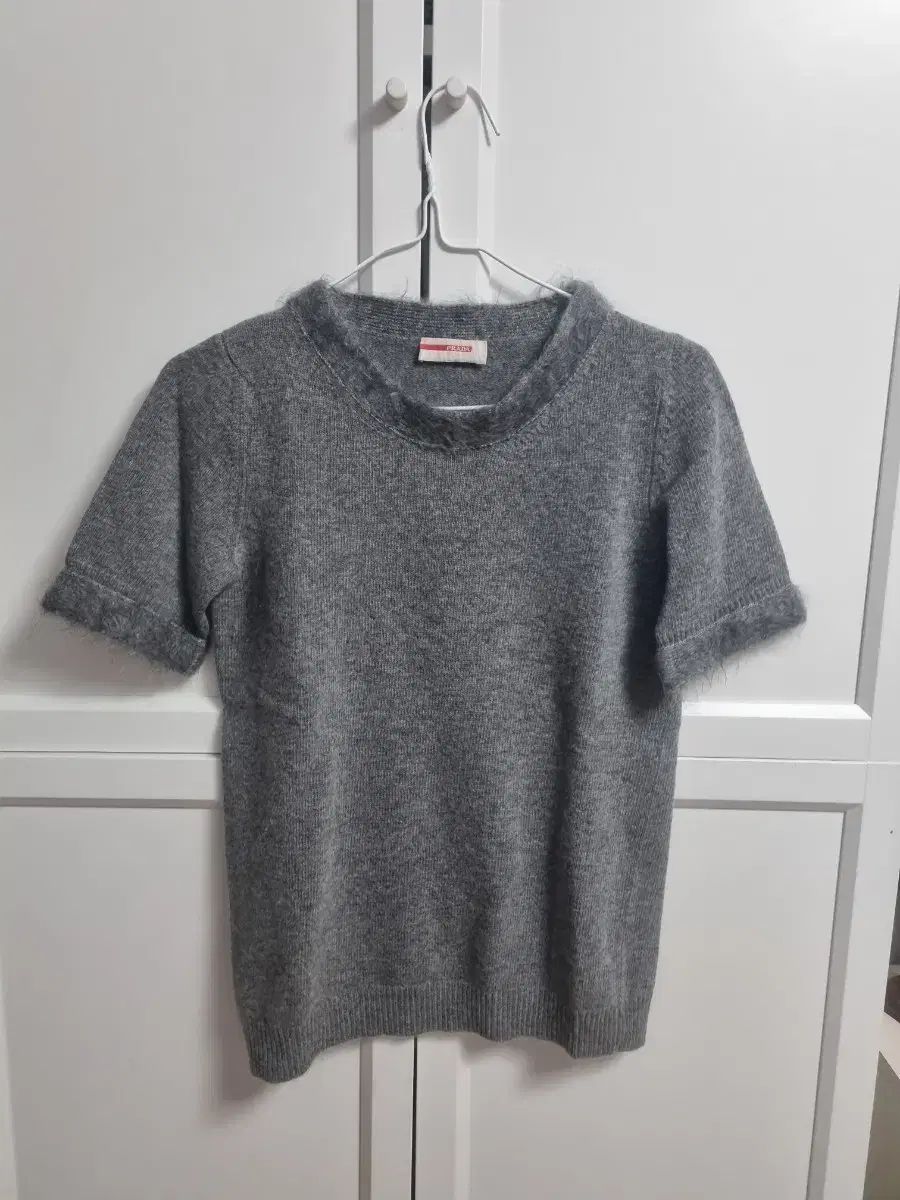 プラダ半袖ニット PRADA プラダ レディース カシミア 半袖ニット グレー 40サイズ - メルカリ