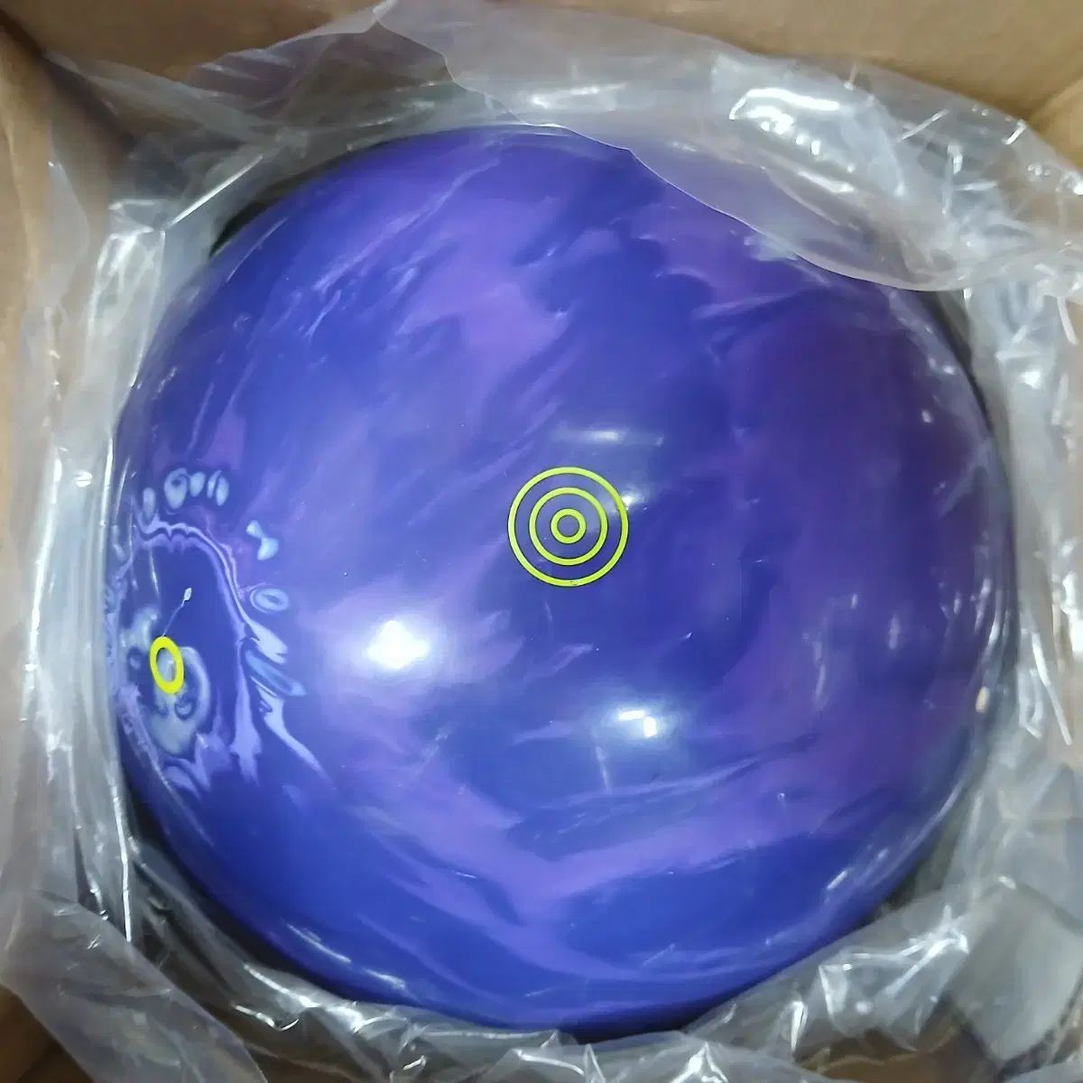 14パウンド エボナイト クレッシャー ハイブリッド ボーリングボール 球