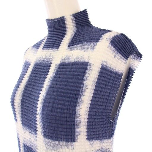 ISSEY MIYAKEのカットソー ノースリーブ タートルネック サイズL