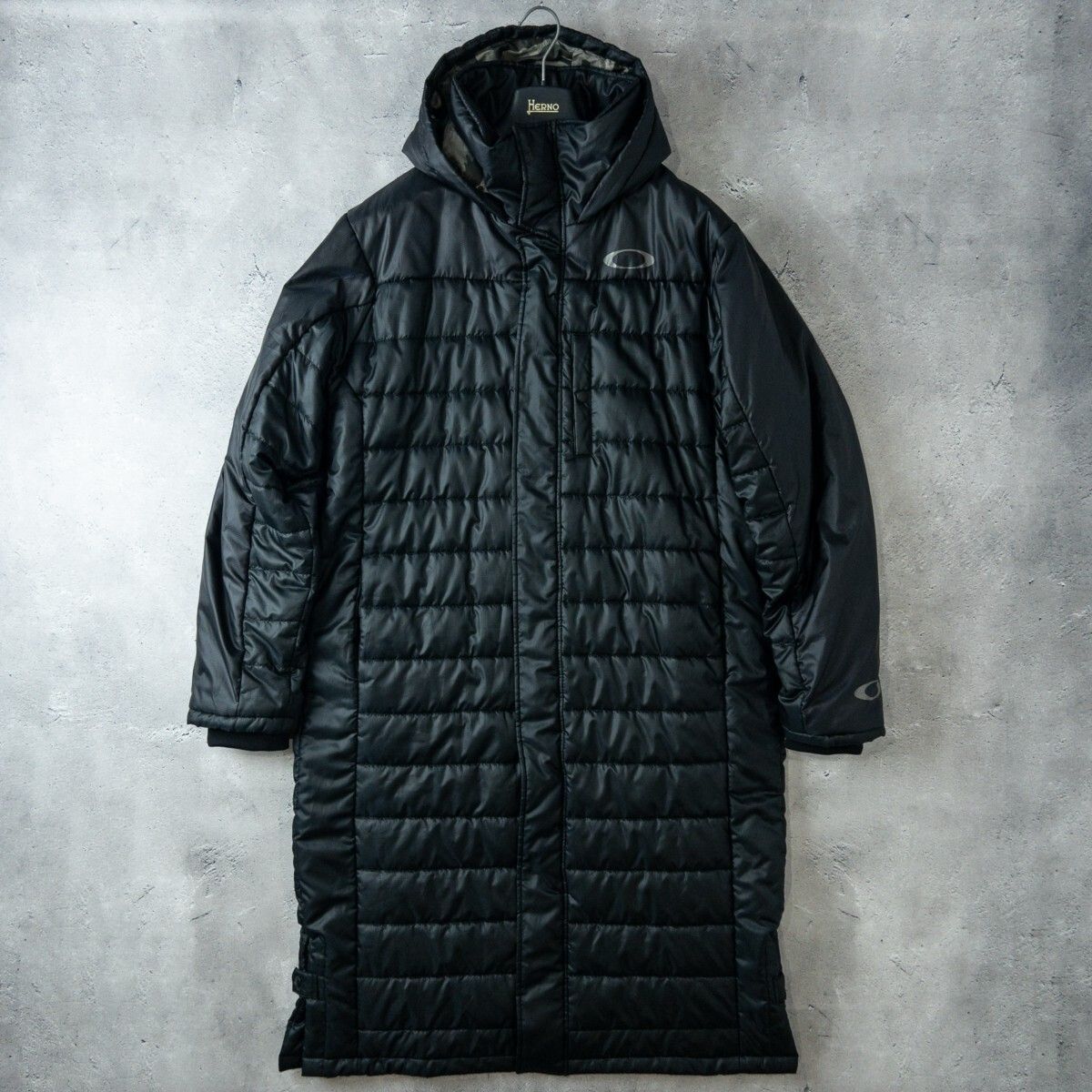 美品 OAKLEY オークリー 中綿 フード付き ロング ベンチ コート メンズ