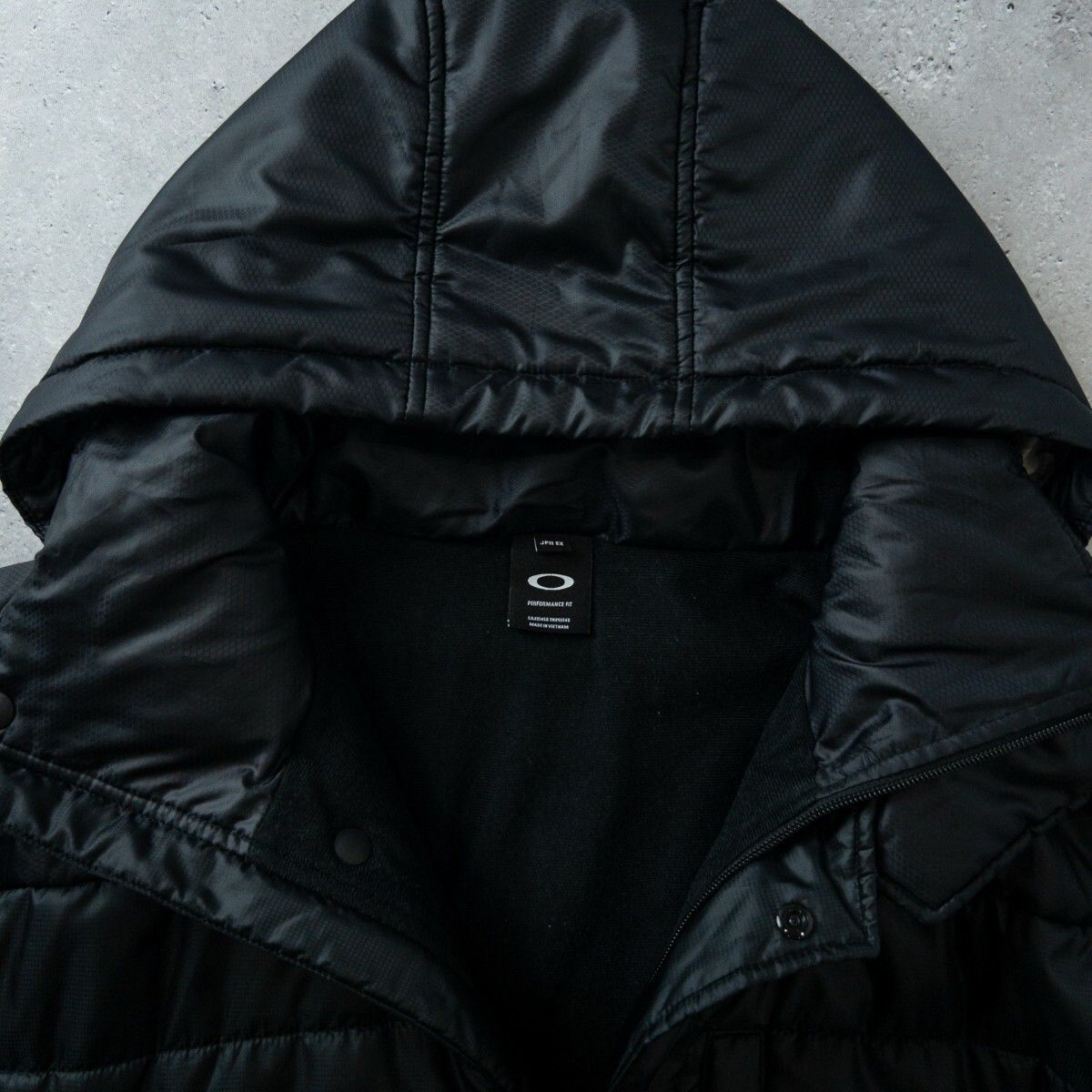 美品 OAKLEY オークリー 中綿 フード付き ロング ベンチ コート メンズ