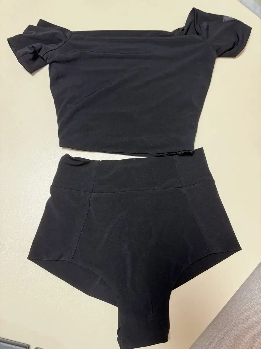 TATAウェア ベネラ ブラック xs