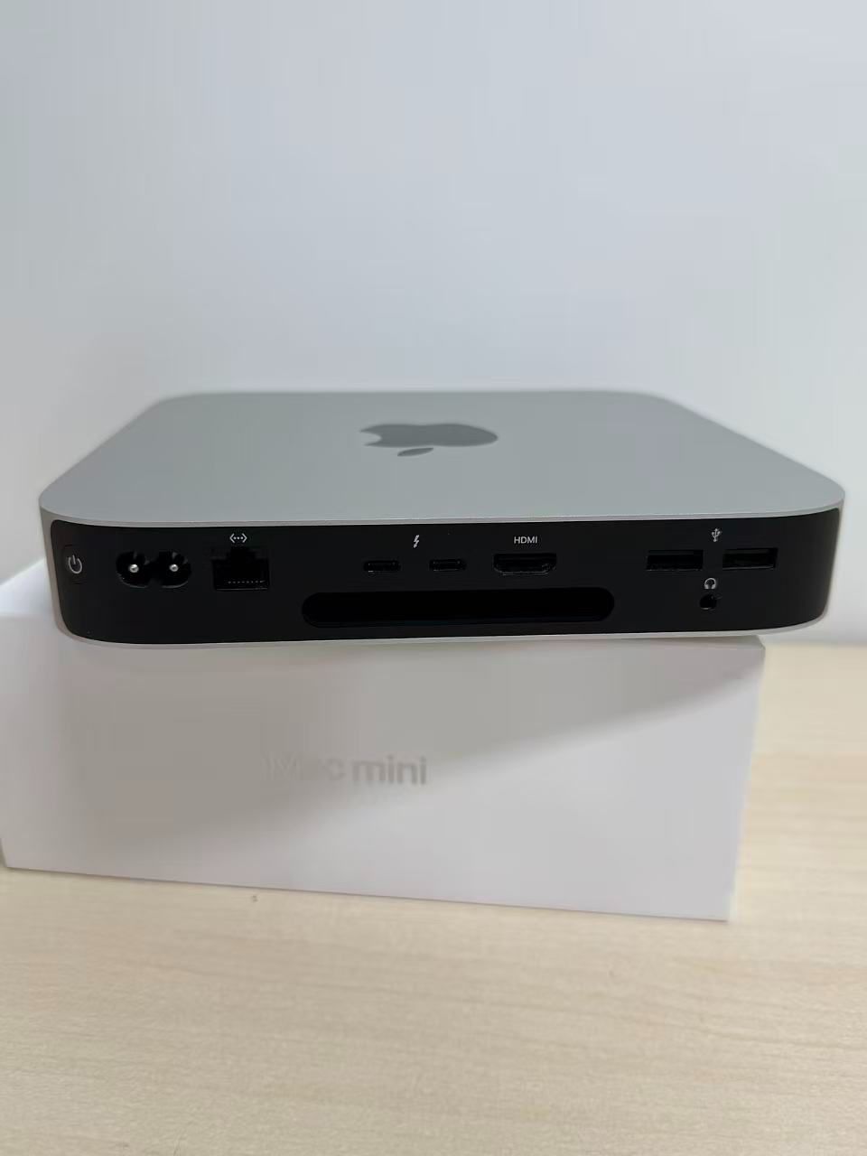 Mac mini 2023 M2 8GB 256GB MMFJ3J/A 管理番号A112802 - メルカリ