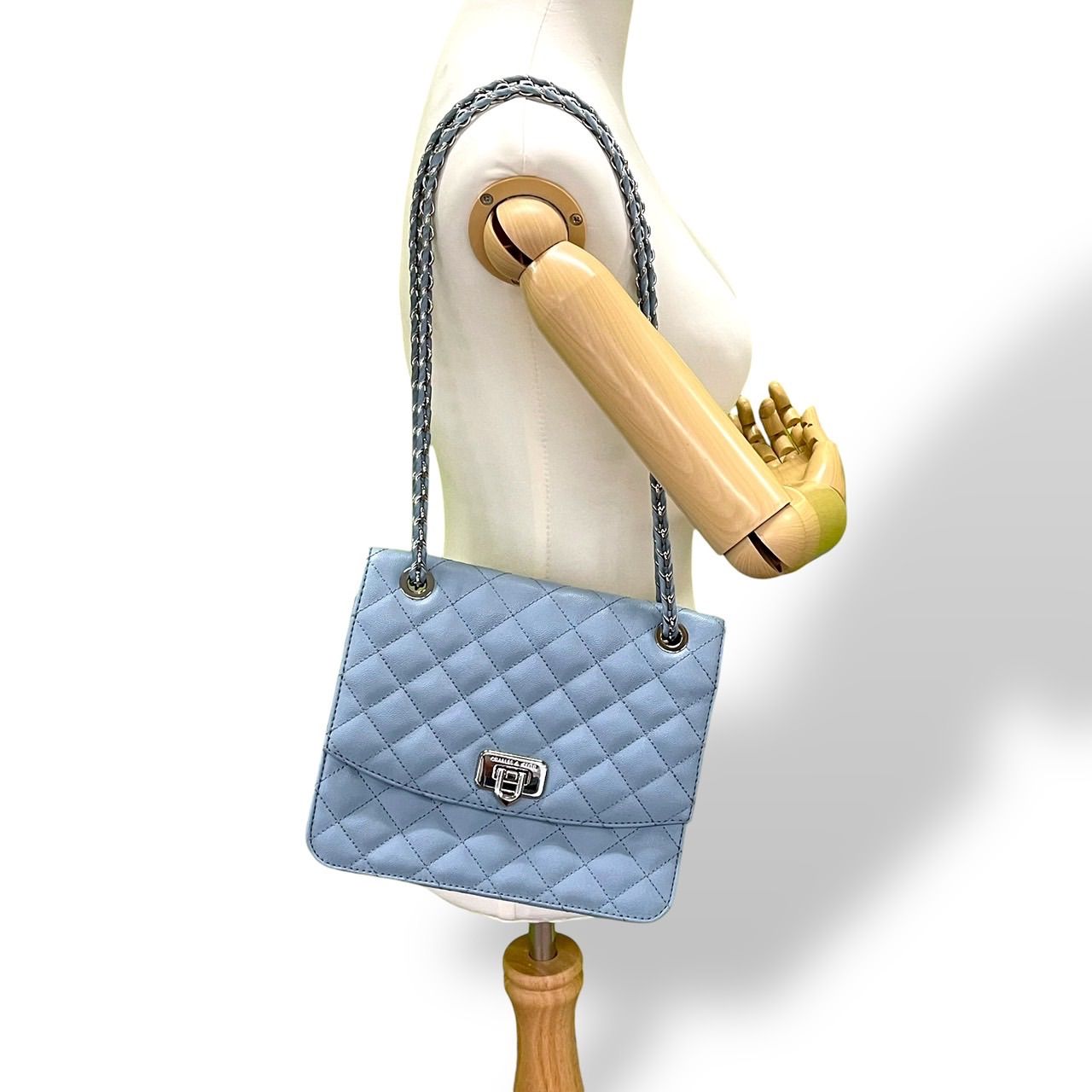 未使用級 現行モデル 完売品 CHARLES & KEITH チャールズアンドキース 