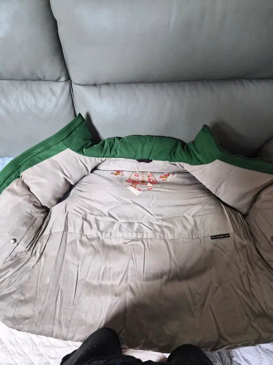 4 KAPITAL 60 40 バーガーキルダウンベスト