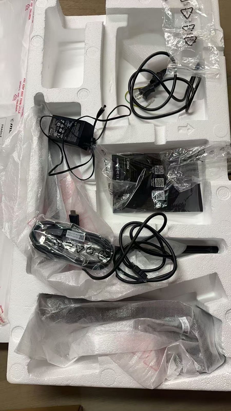  MSI OPTIX- ゲーミングモニター 144 Hz 921670 ディスプレイ モニター本体 ディスプレイ モニター