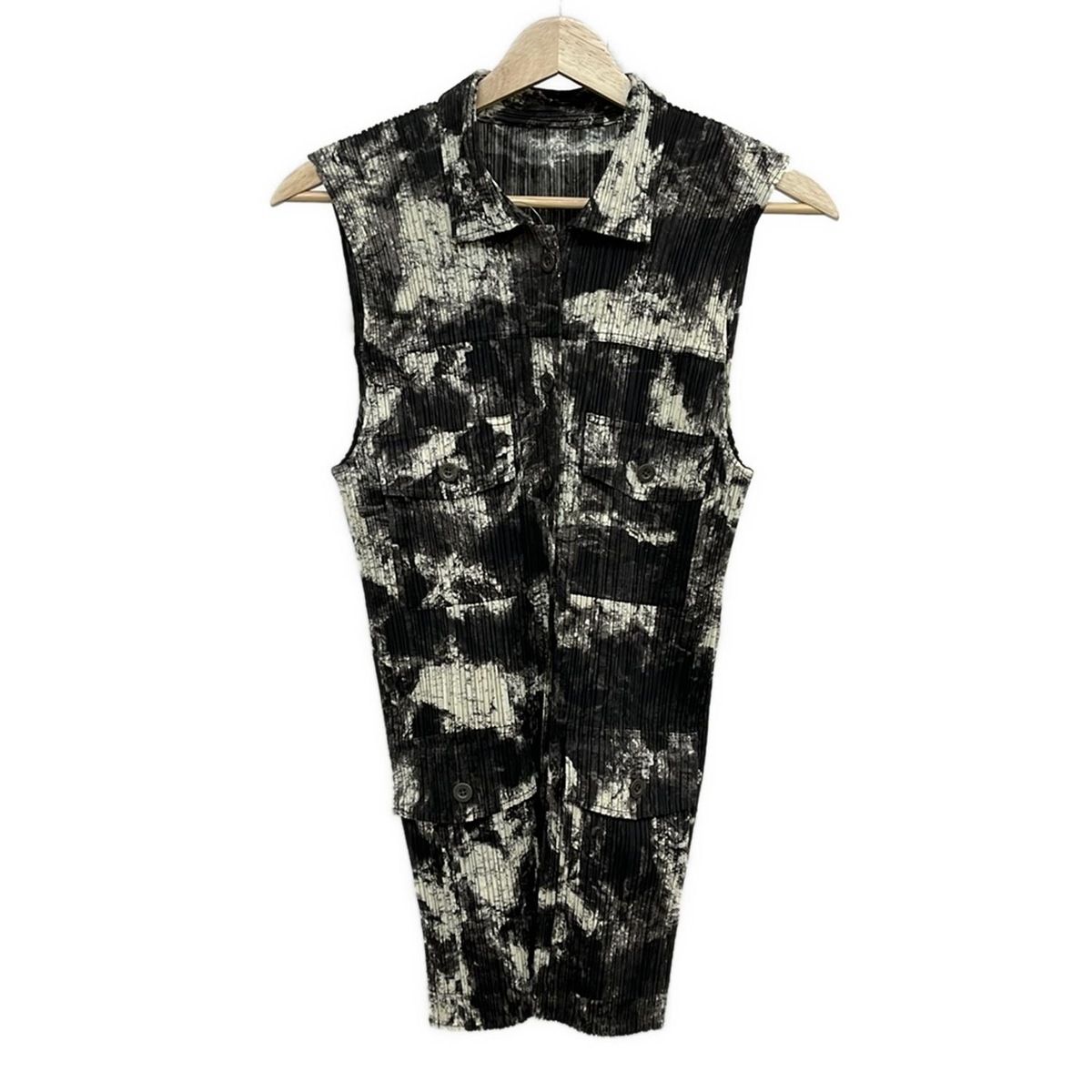 PLEATS PLEASE プリーツプリーズ ノースリーブシャツブラウス サイズ3 L レディース アイボリー 黒 ダークグレー プリーツ 総柄