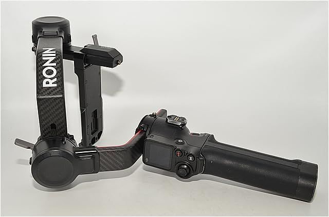 2 3軸手持ちスタビライザー