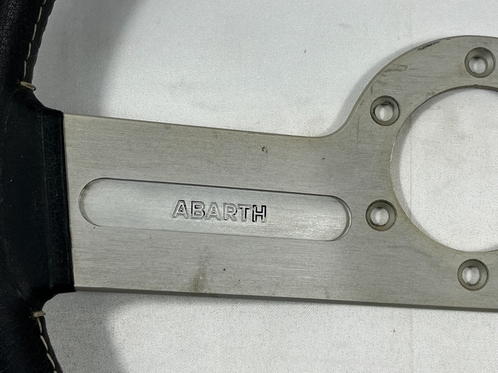 ABARTH アバルト Boomerang ブーメラン ステアリング イタリア製 