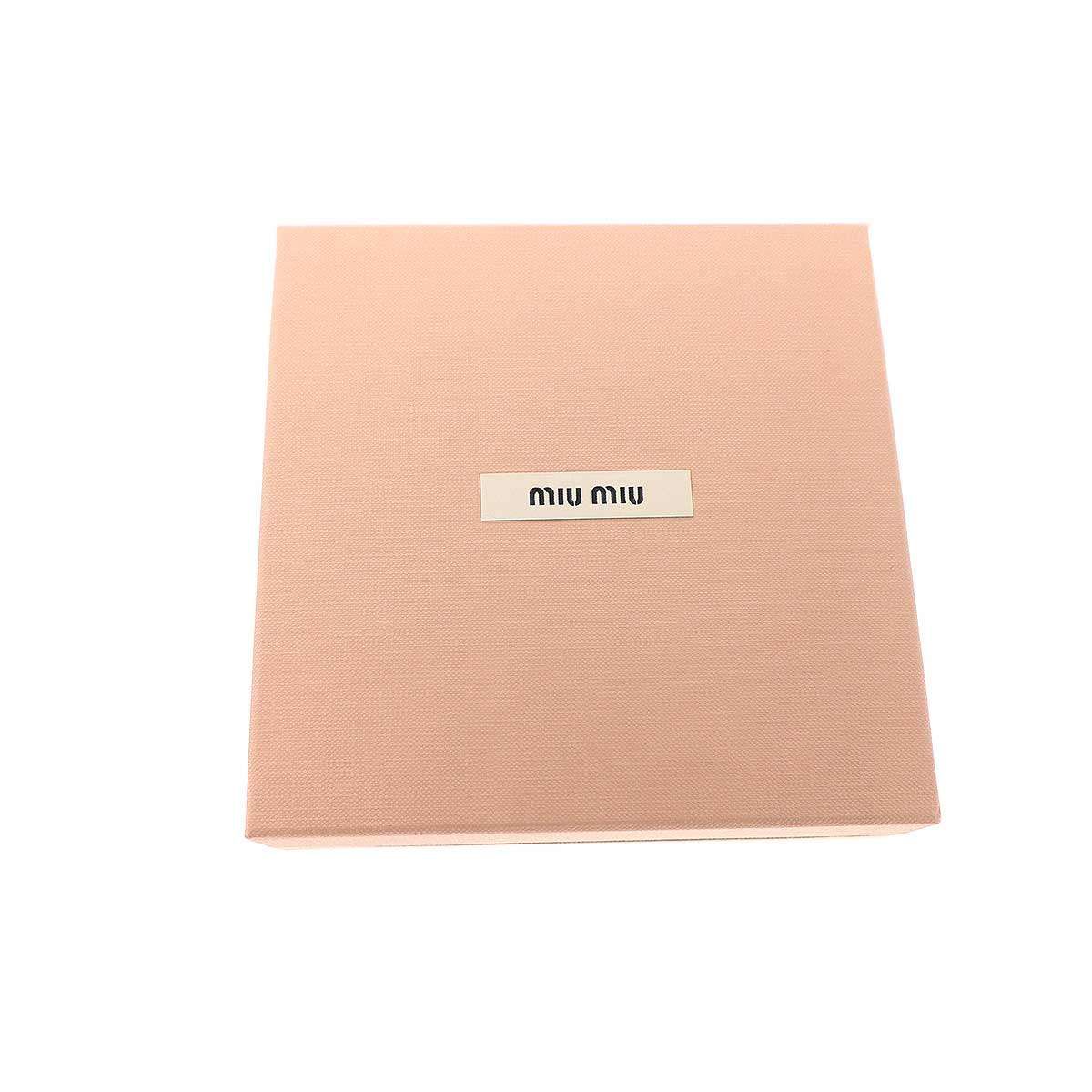 miu ミュウミュウ